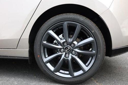 Platinum Quartz Metallic 2026 Mazda Mazda3 FWD w/Preferred Package