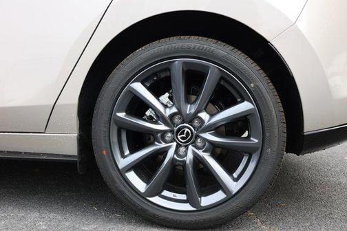 Platinum Quartz Metallic 2026 Mazda Mazda3 FWD w/Preferred Package