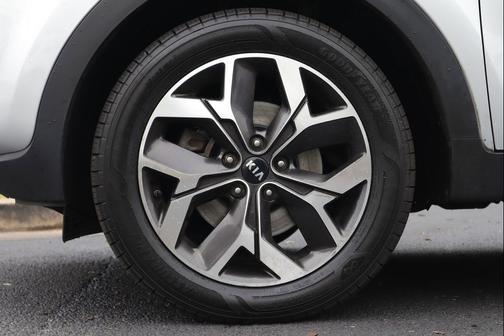 Sparkling Silver 2020 Kia Sportage EX