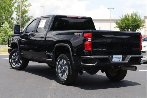 Black 2022 Chevrolet Silverado 2500 Custom