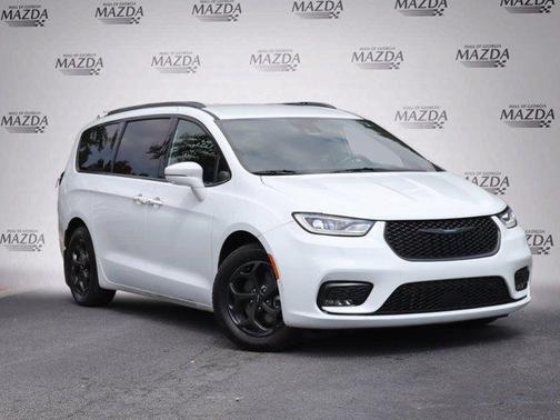 2021 Chrysler Pacifica Hybrid Touring L