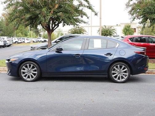 2022 Mazda Mazda3 FWD w/Preferred Package
