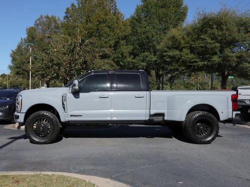 2025 Ford F-450 Lariat