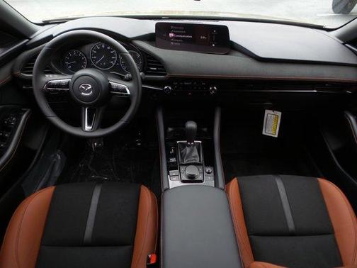2025 Mazda Mazda3 2.5 Carbon Turbo