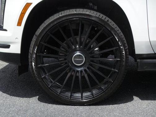 2025 Cadillac Escalade Sport Platinum