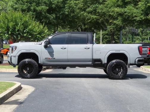 2024 GMC Sierra 2500 AT4