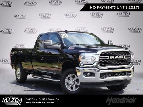 Diamond Black Crystal Pearlcoat 2023 RAM 2500 Big Horn Crew Cab 4x4 8' Box