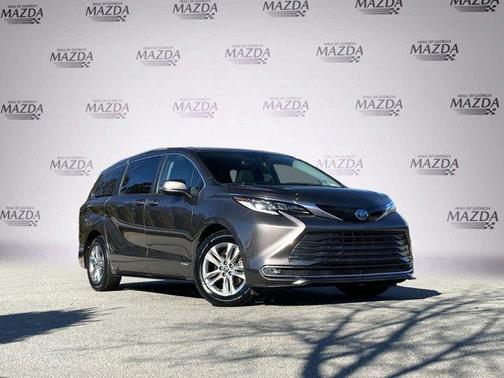 2021 Toyota Sienna Limited