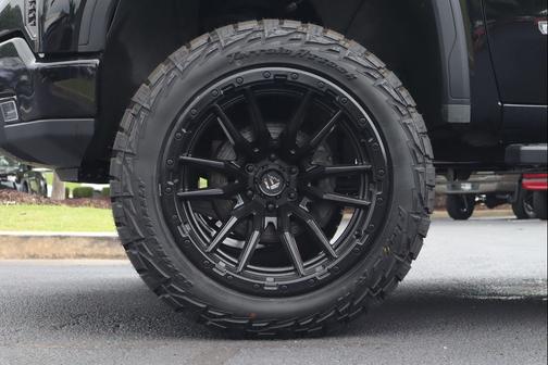 Onyx Black 2024 GMC Sierra 1500 Elevation