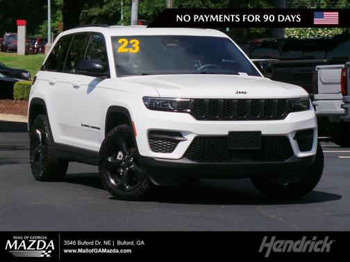 Bright White Clearcoat 2023 Jeep Grand Cherokee Altitude