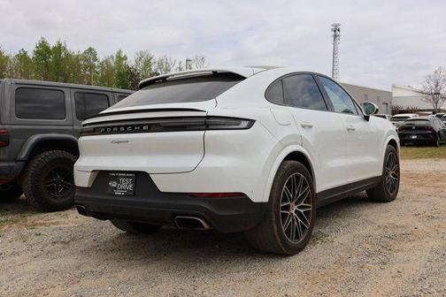 -SELECT- 2024 Porsche Cayenne Cayenne