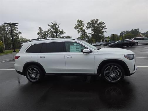 2026 Mercedes-Benz GLS 450 4MATIC