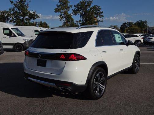 Polar White 2027 Mercedes-Benz GLE 350 4MATIC
