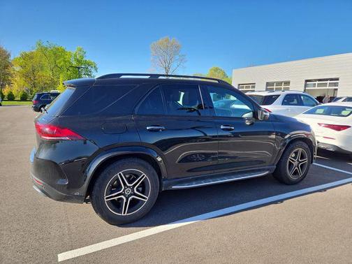 Black 2022 Mercedes-Benz GLE 350 4MATIC