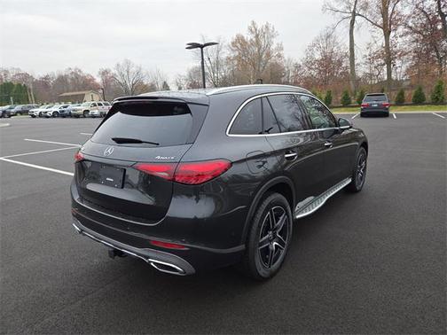 2026 Mercedes-Benz GLC 300 4MATIC