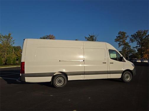 2026 Mercedes-Benz Sprinter 2500 High Roof