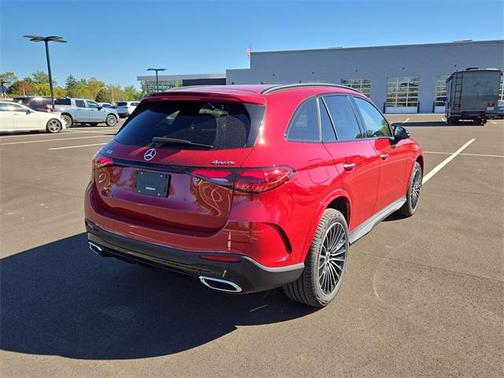 2026 Mercedes-Benz GLC 300 4MATIC