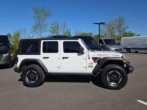 Bright White Clearcoat 2019 Jeep Wrangler Unlimited Rubicon