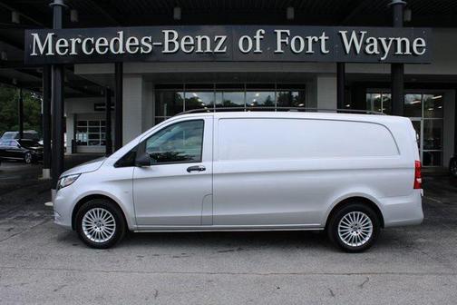 2018 Mercedes-Benz Metris Base