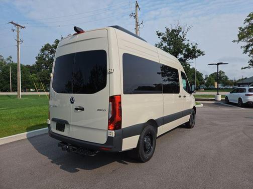 Pebble 2026 Mercedes-Benz Sprinter 2500 Standard Roof