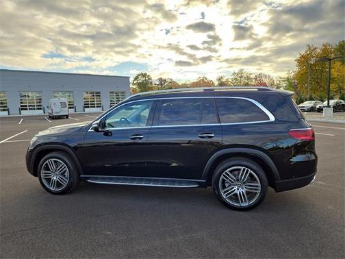 2026 Mercedes-Benz GLS 450 4MATIC