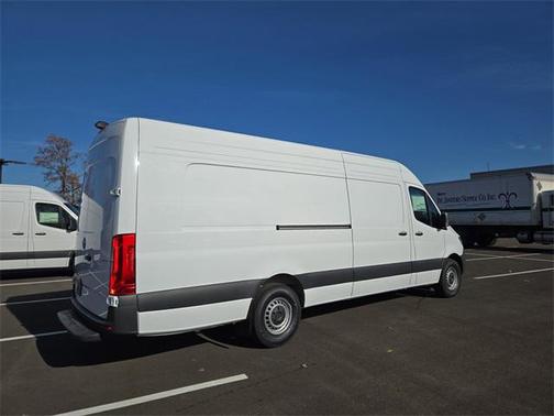 2026 Mercedes-Benz Sprinter 2500 High Roof