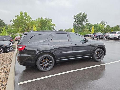 DB Black Crystal Clearcoat 2017 Dodge Durango GT