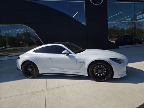 MANUFAKTUR Moonlight White Magno 2024 Mercedes-Benz AMG GT 55 Base