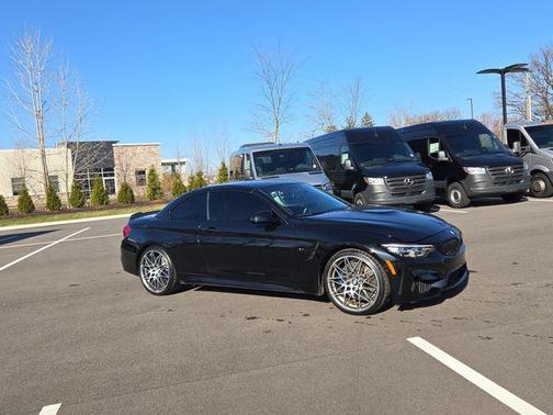 Black Sapphire Metallic 2018 BMW M4 Base