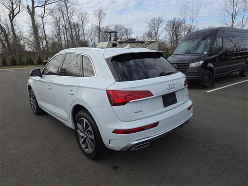 2023 Audi Q5 45 S line Premium Plus