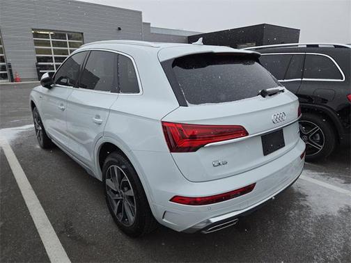 2023 Audi Q5 45 S line Premium Plus