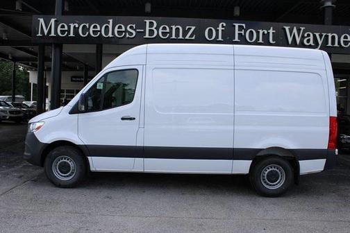 2025 Mercedes-Benz Sprinter 2500 Standard Roof
