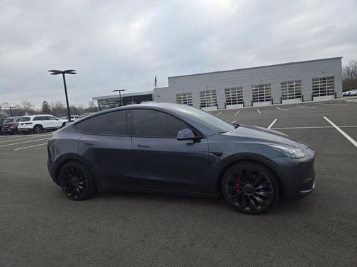 2022 Tesla Model Y Performance Dual Motor All-Wheel Drive