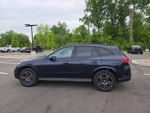 Nautical Blue Metallic 2023 Mercedes-Benz GLC 300 4MATIC