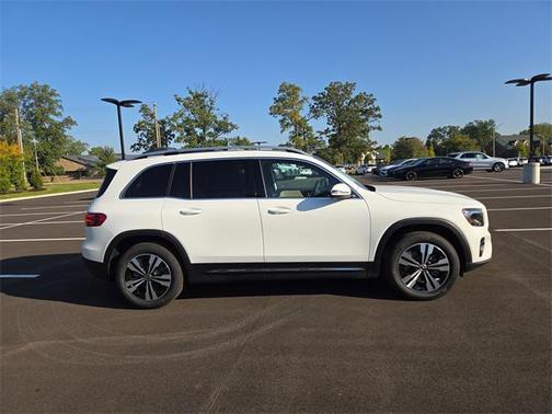 2026 Mercedes-Benz GLB 250 4MATIC