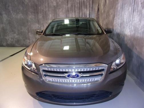 2011 Ford Taurus SEL