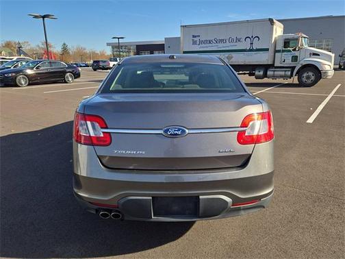 2011 Ford Taurus SEL