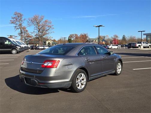 2011 Ford Taurus SEL