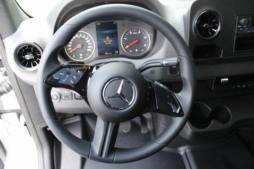 2025 Mercedes-Benz Sprinter 2500 Standard Roof