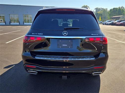 2026 Mercedes-Benz GLS 580 4MATIC