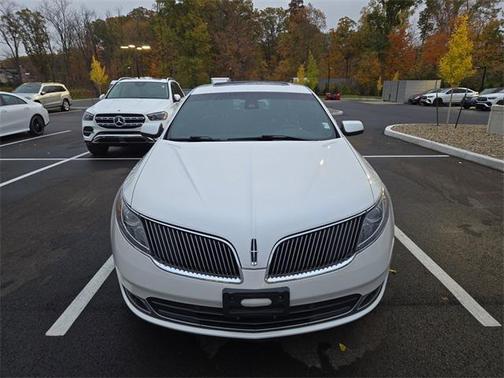 2014 Lincoln MKS Base