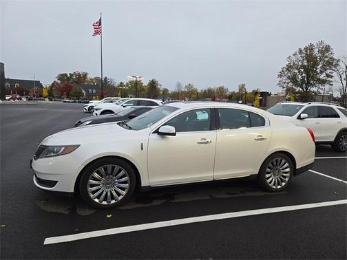 2014 Lincoln MKS Base