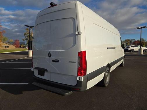 2026 Mercedes-Benz Sprinter 2500 High Roof