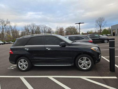 Black 2014 Mercedes-Benz M-Class 4MATIC