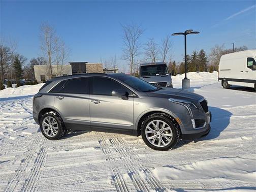 2020 Cadillac XT5 Sport