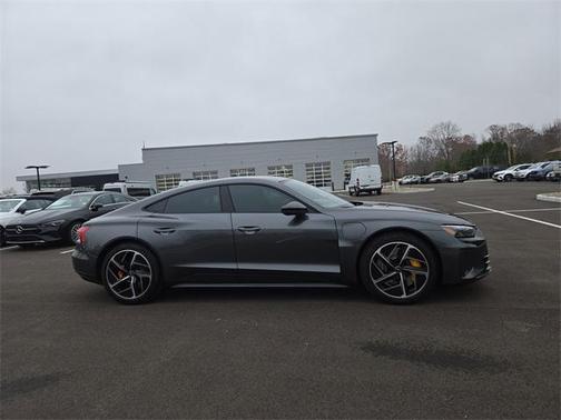 2023 Audi RS e-tron GT quattro