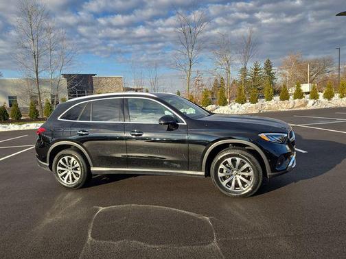 2023 Mercedes-Benz GLC 300 4MATIC