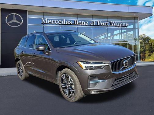 2022 Volvo XC60 B5 Momentum
