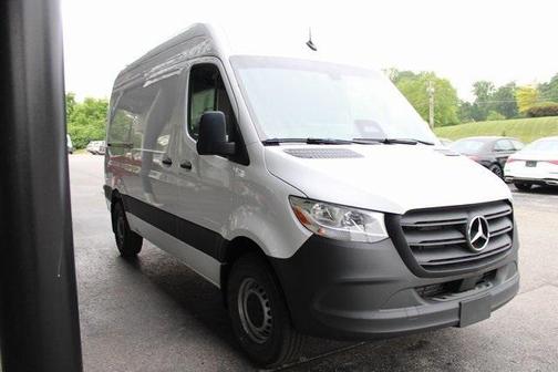 2025 Mercedes-Benz Sprinter 2500 Standard Roof