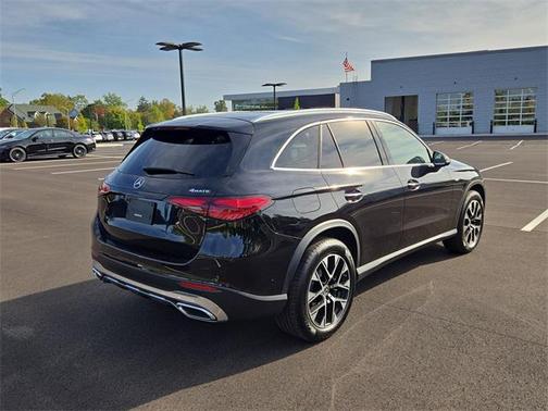 2025 Mercedes-Benz GLC 350e Base